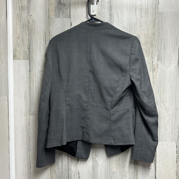 EUC- Size 10P Ann Taylor Blazer - Picture 3 of 5